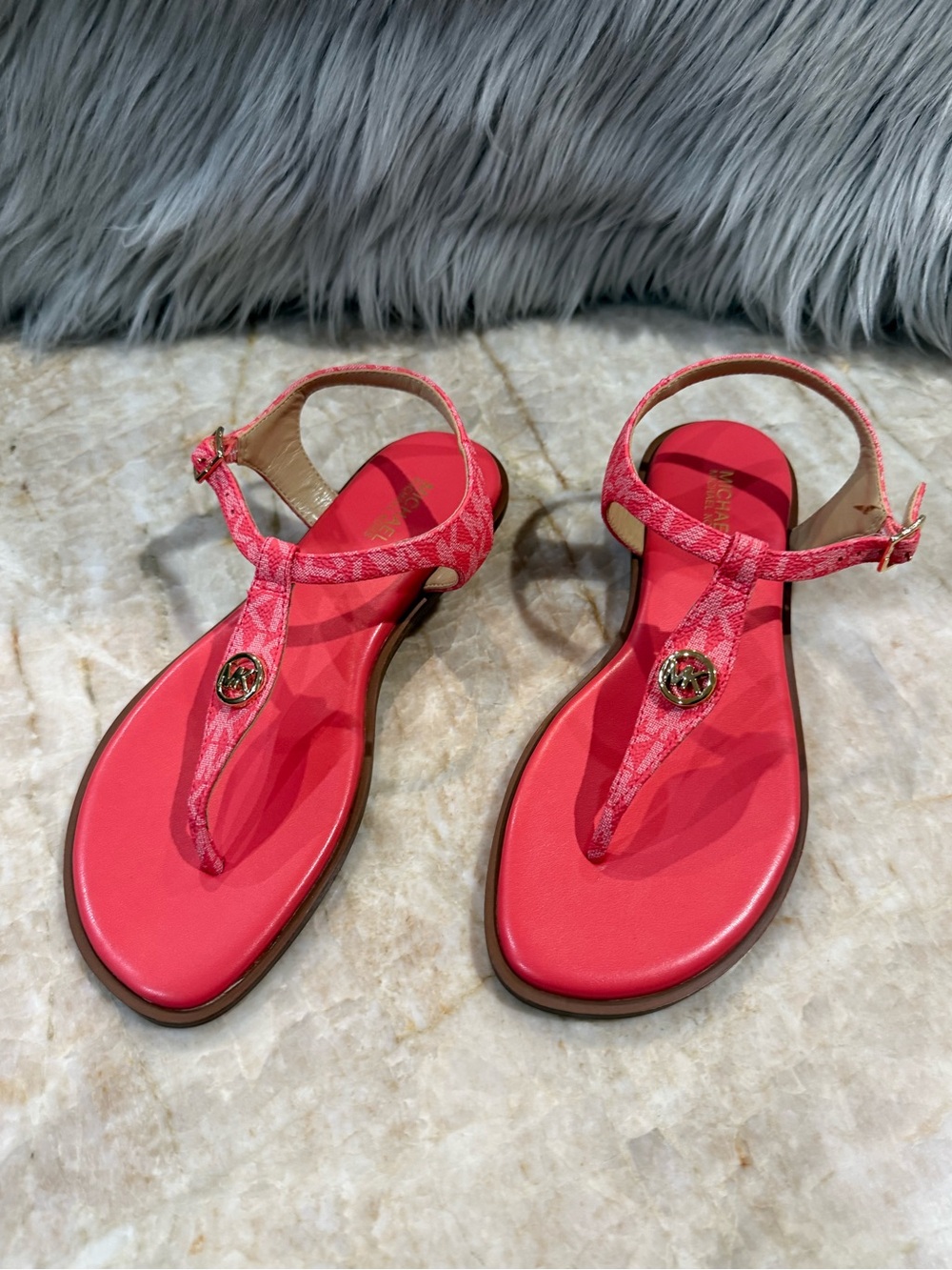Michael Kors Mallory Logo Leather T-Strap Sandals Dhalia - Size 6